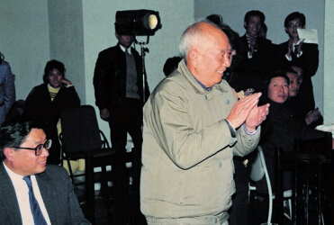 投入更多精力到社會公益事業(yè)