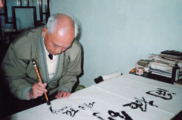 晚年生活豐富 興趣廣泛