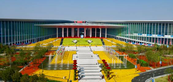 國家會展中心（上海）南廣場